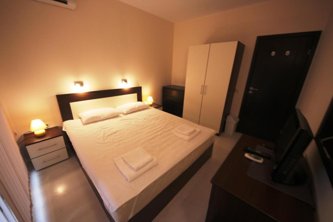 Menada Horyzont Apartments سوزوبول الغرفة الصورة