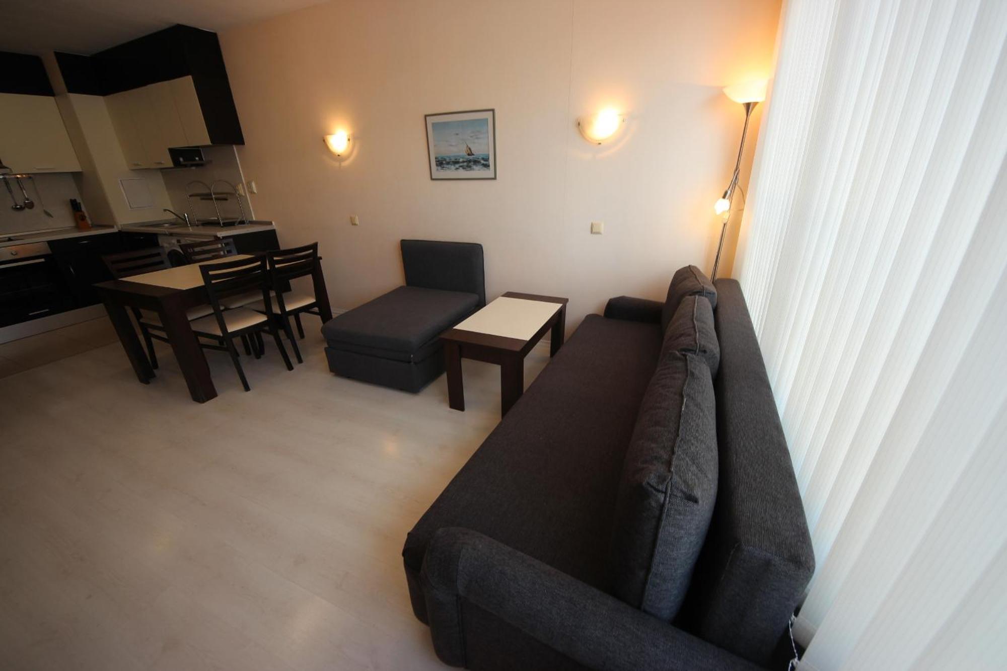 Menada Horyzont Apartments سوزوبول الغرفة الصورة
