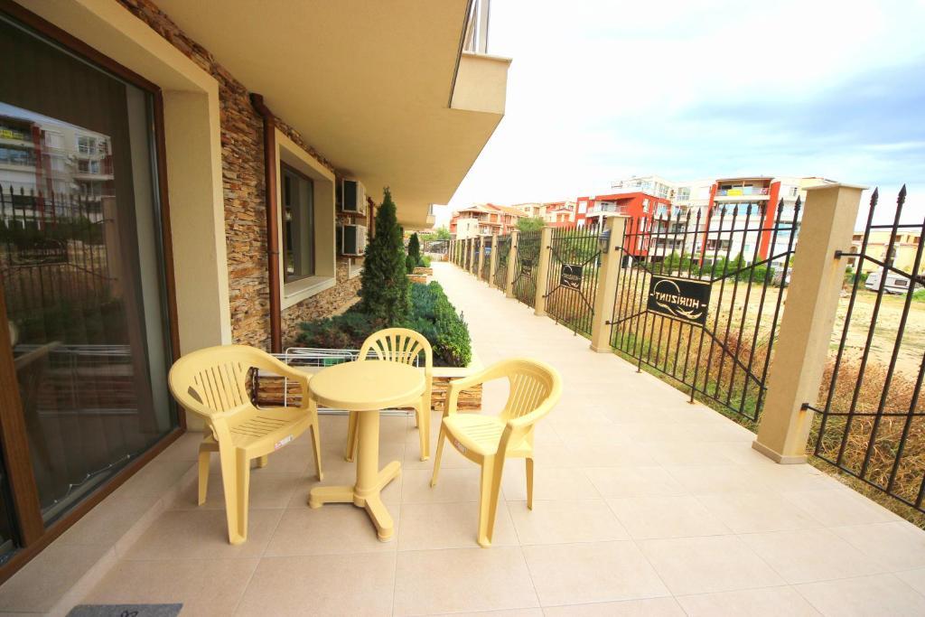 Menada Horyzont Apartments سوزوبول الغرفة الصورة