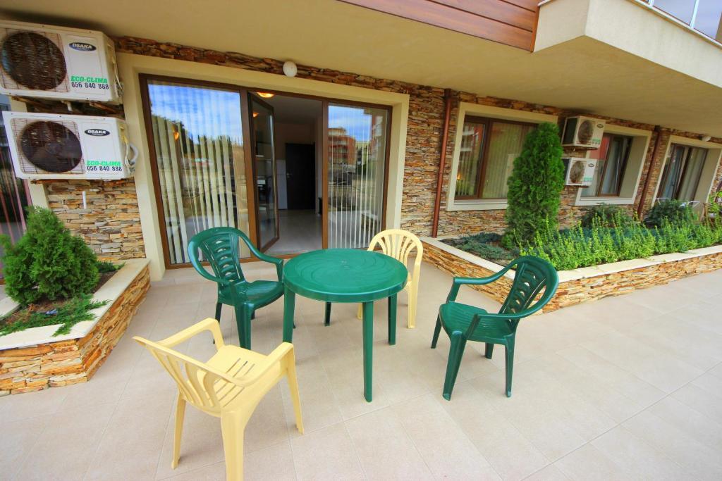 Menada Horyzont Apartments سوزوبول الغرفة الصورة