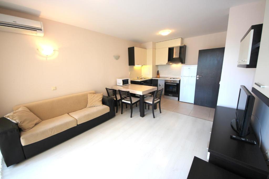 Menada Horyzont Apartments سوزوبول الغرفة الصورة