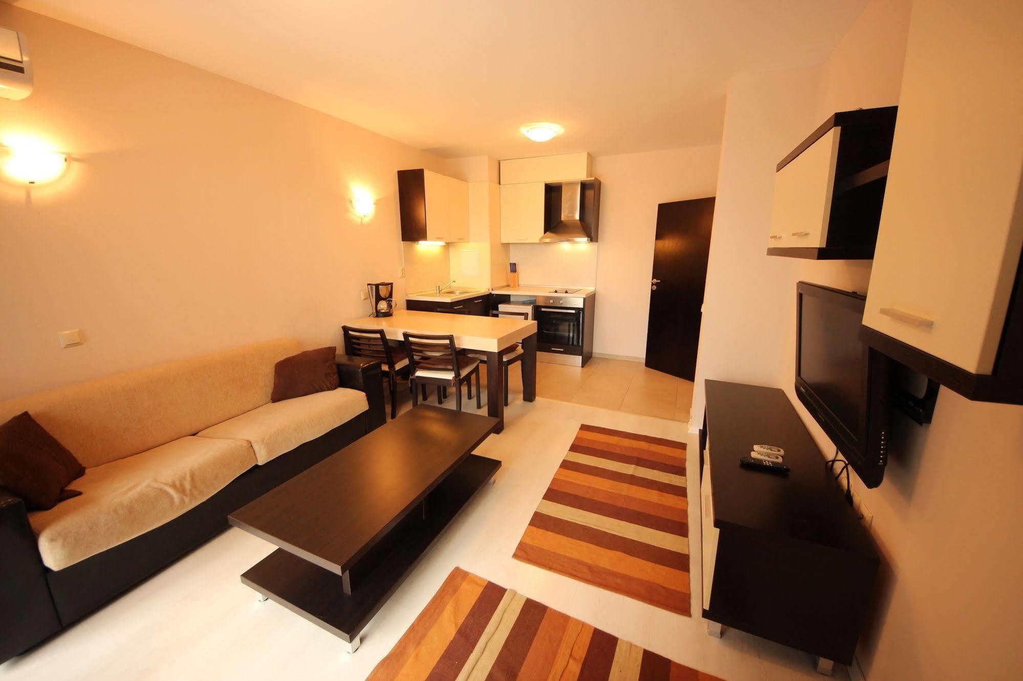 Menada Horyzont Apartments سوزوبول المظهر الخارجي الصورة