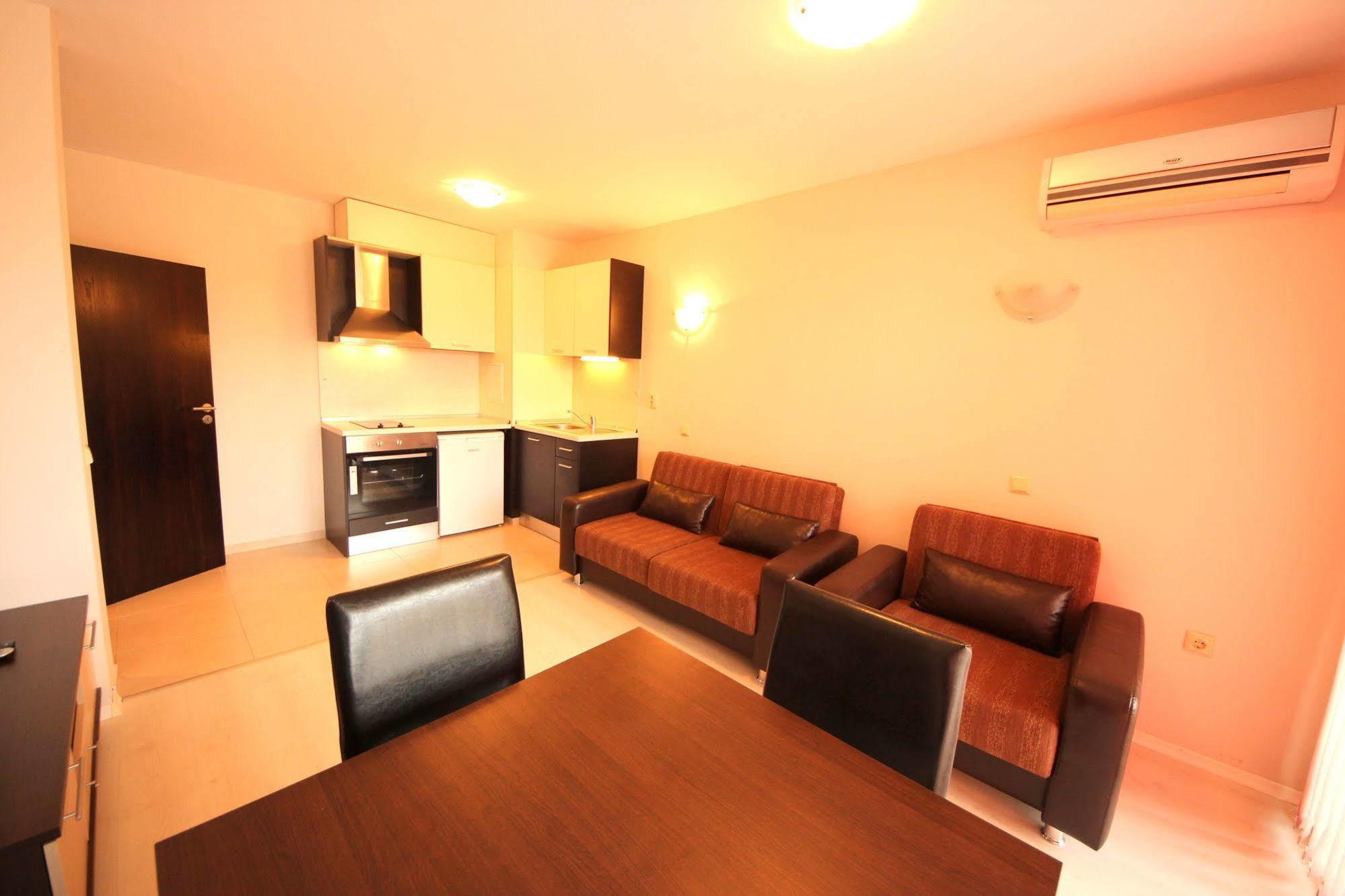Menada Horyzont Apartments سوزوبول المظهر الخارجي الصورة