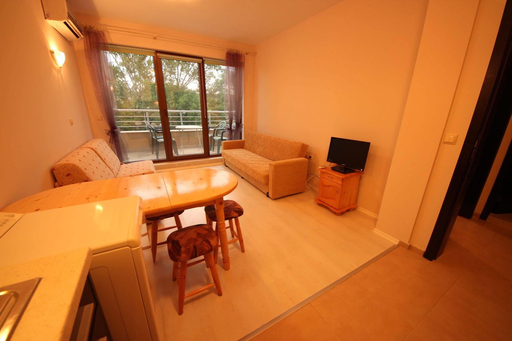 Menada Horyzont Apartments سوزوبول المظهر الخارجي الصورة
