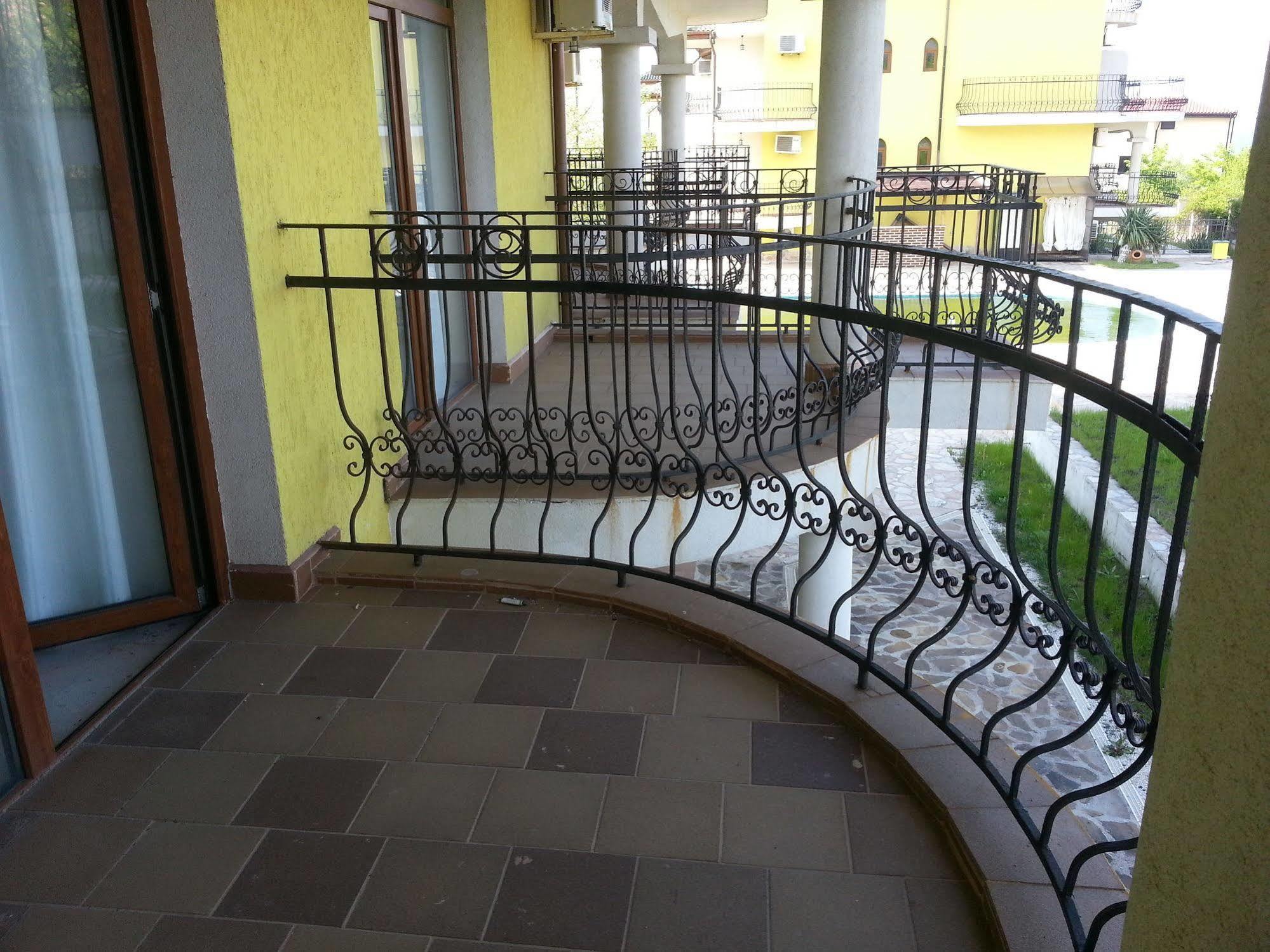 Menada Horyzont Apartments سوزوبول المظهر الخارجي الصورة